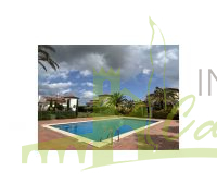 Piscina comunitaria con vistas a la casa
