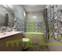 Baño completo con bañera