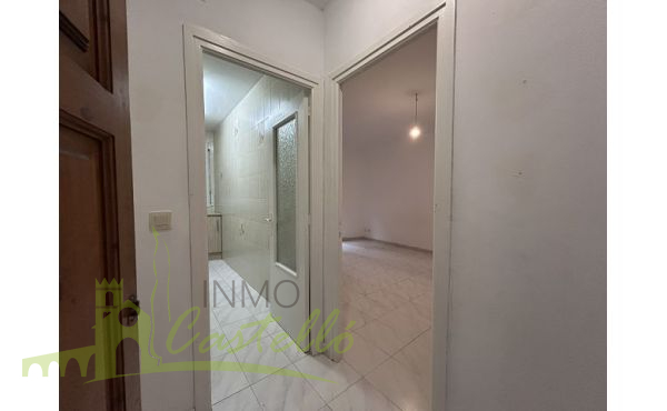 Entrada principal y recibidor