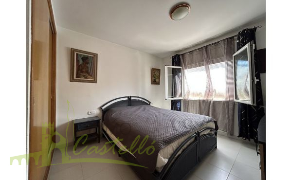 Dormitorio doble con armarios empotrados