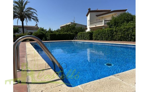 Piscina comunitaria